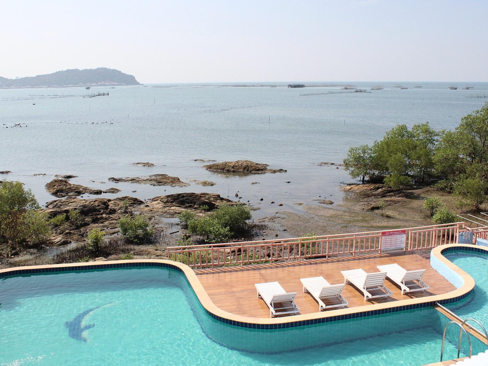 Bai Bua Beach Resort 春武里 外观 照片