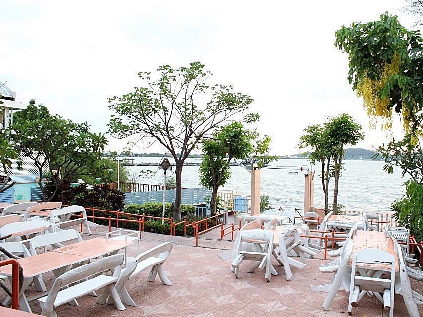 Bai Bua Beach Resort 春武里 外观 照片